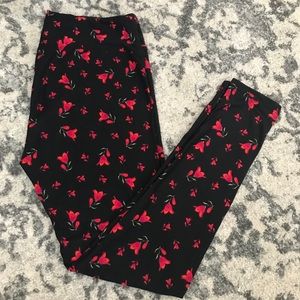 NWOT Lularoe OS leggings
